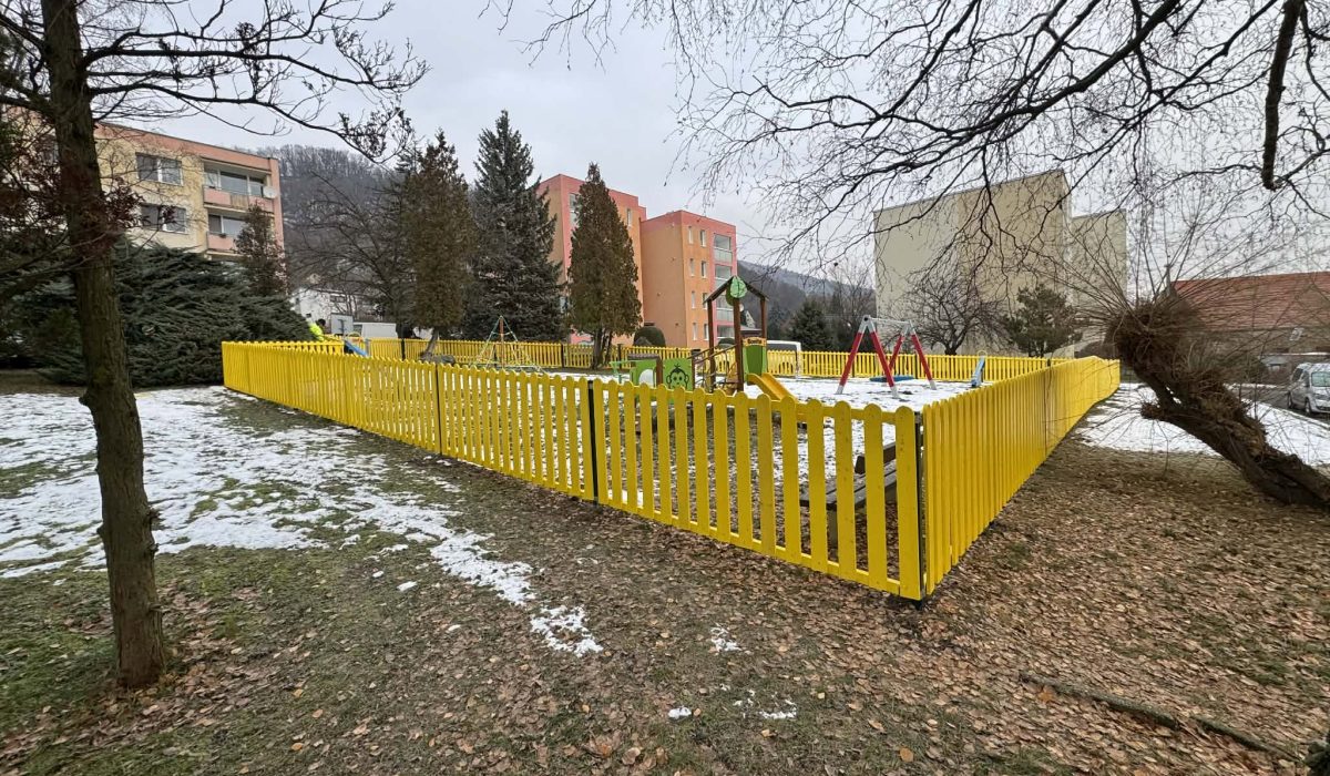 oplocení hřišť 1